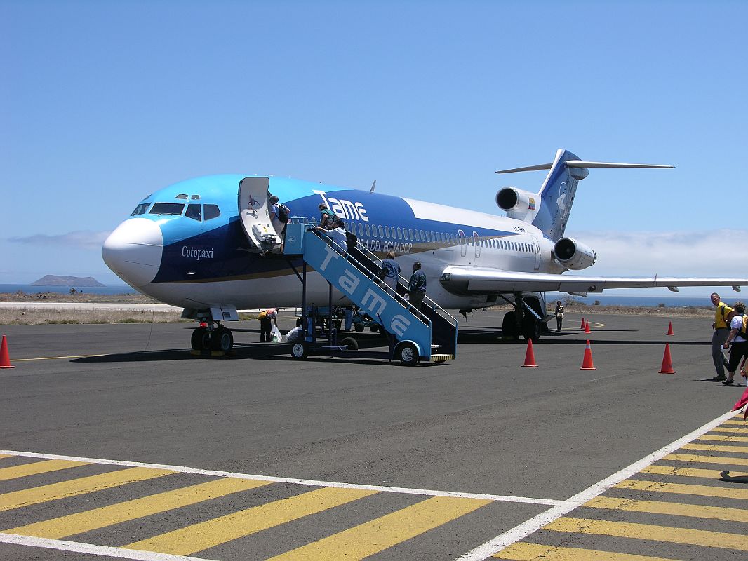 Galapagos 8-1-07 Baltra Airport